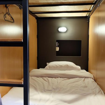 Sleepover Hostel Ban Bang Khwang Exterior photo